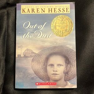 Out of dust by Karen Hesse BRAND NEW